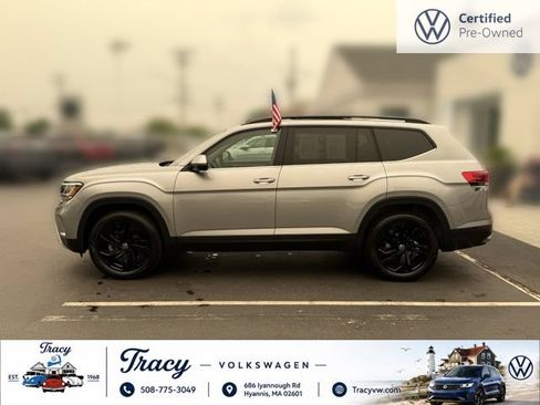 Certified 2023 Volkswagen Atlas SE w/ Panoramic Sunroof Package AWD/4WD image 5
