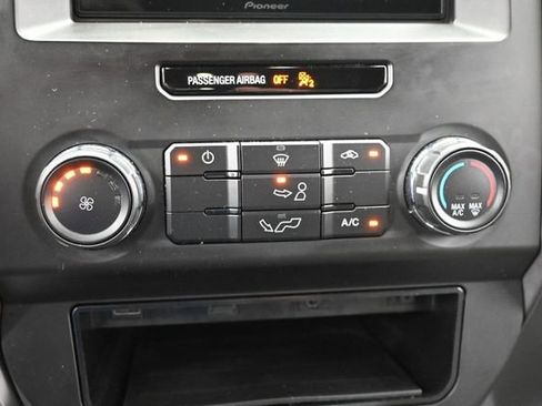 Used 2016 Ford F150 XLT RWD image 22