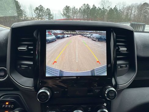 Used 2024 RAM 2500 Tradesman w/ Chrome Appearance Group image 33