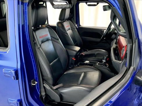 Used 2019 Jeep Wrangler Unlimited Rubicon AWD/4WD image 16