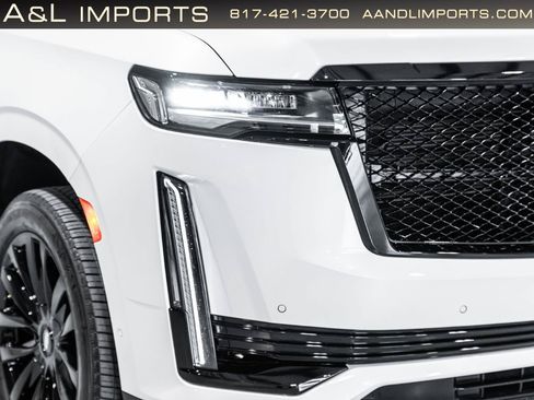 Used 2024 Cadillac Escalade ESV Premium Luxury w/ Performance Package AWD/4WD image 27