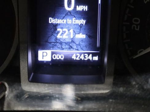 Used 2023 Toyota Tacoma TRD Sport image 37