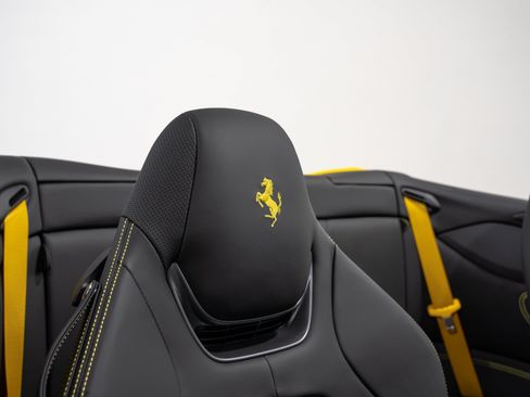 Used 2023 Ferrari Portofino M RWD image 74