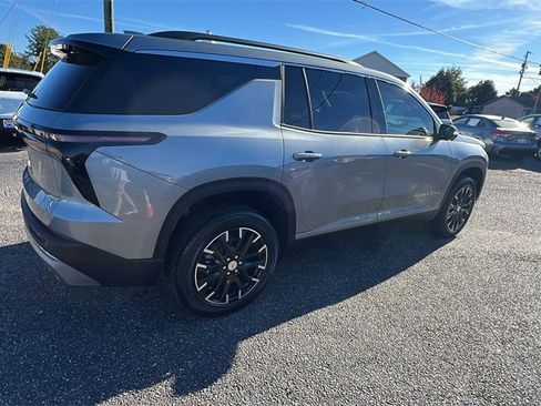 New 2026 Chevrolet Traverse LT w/ Sun and Wheel Package image 5