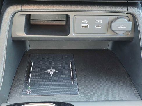 Used 2025 Honda Pilot EX-L image 32