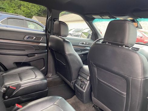 Used 2016 Ford Explorer Limited w/ Equipment Group 301A AWD/4WD image 20