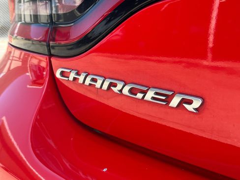 Used 2020 Dodge Charger SXT w/ Leather Interior Group RWD image 31