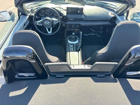 Certified 2024 MAZDA MX-5 Miata Club image 9