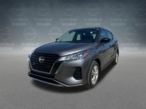 Used 2023 Nissan Kicks S FWD image 34