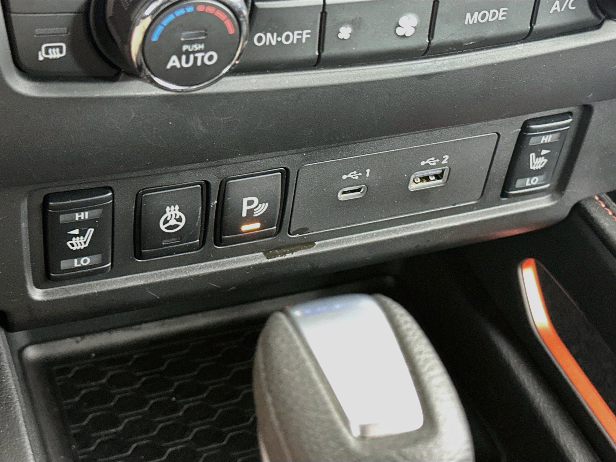 Used 2026 Nissan Frontier Pro-X w/ Pro-X Convenience Package RWD image 25