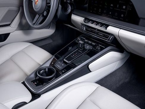 Used 2024 Porsche 911 Carrera 4S image 50