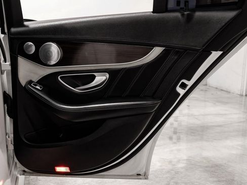 Used 2015 Mercedes-Benz C 63 AMG S image 40