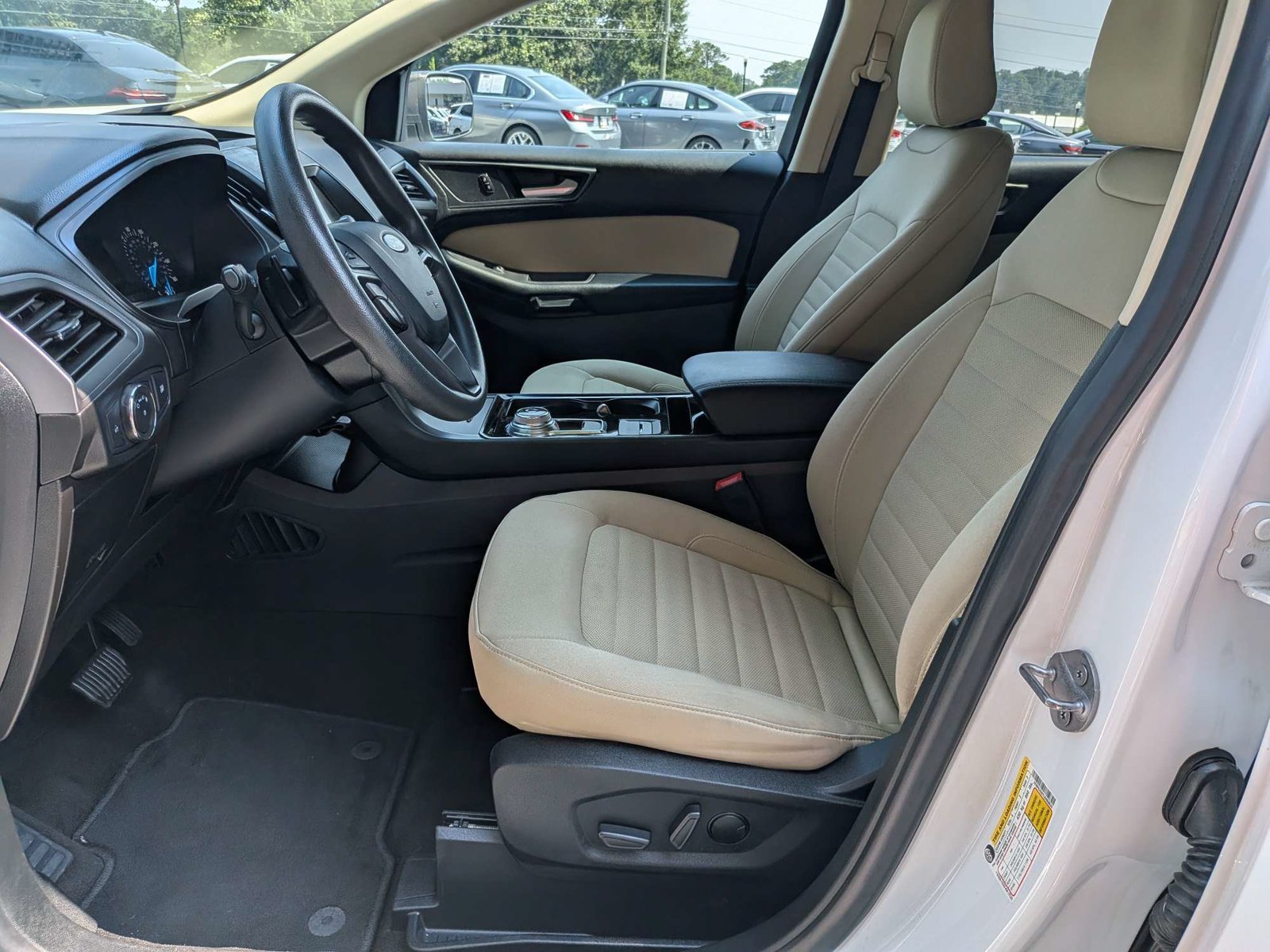 Used 2020 Ford Edge SE AWD/4WD image 19