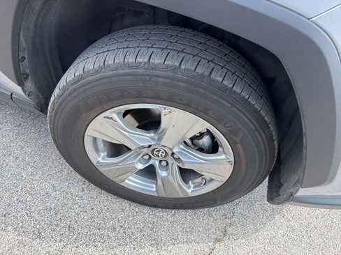 Used 2024 Toyota RAV4 LE image 4