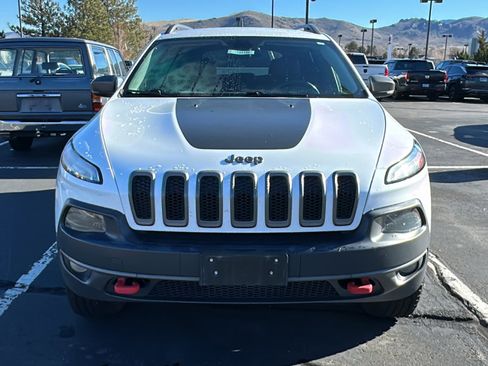 Used 2015 Jeep Cherokee Trailhawk w/ Comfort/Convenience Group image 2