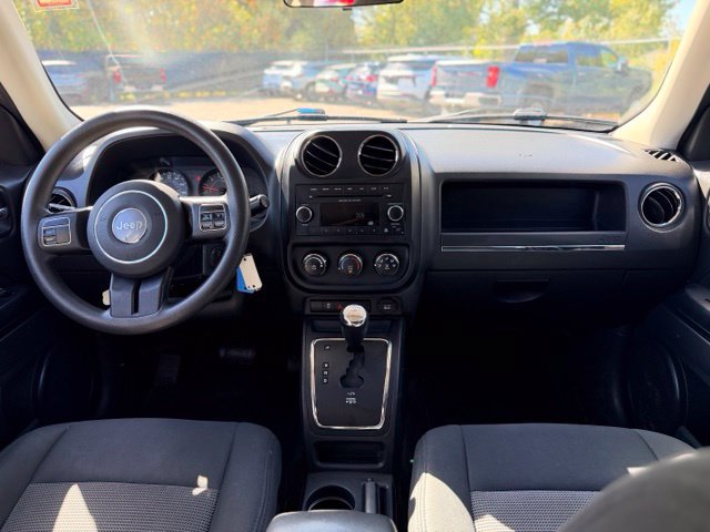 Used 2013 Jeep Patriot Sport AWD/4WD image 16