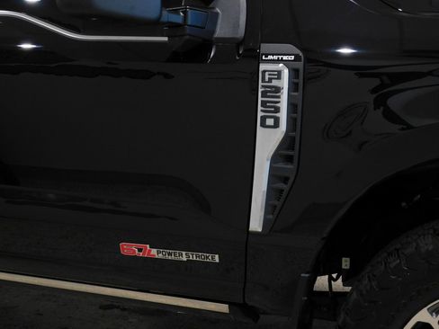 Used 2023 Ford F250 Limited w/ FX4 Off-Road Package image 12