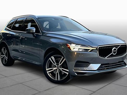 Used 2019 Volvo XC60 T6 Momentum w/ Premium Package image 2