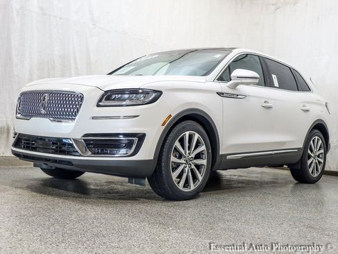 Used 2019 Lincoln Nautilus Select image 2