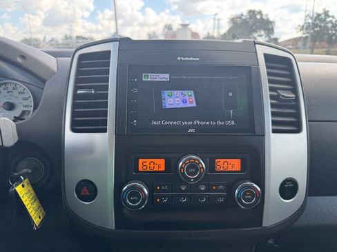 Used 2014 Nissan Frontier PRO-4X image 14