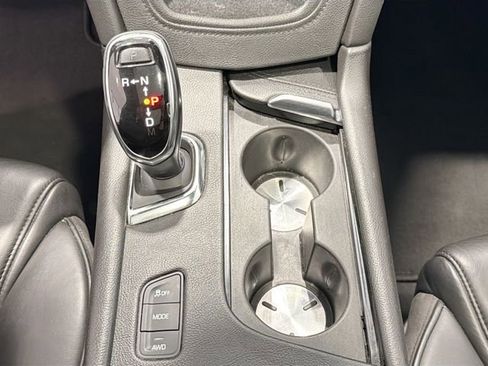 Used 2018 Cadillac XT5 Platinum w/ Driver Assist Package image 15