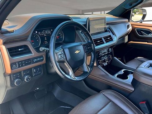 Used 2021 Chevrolet Tahoe High Country w/ Premium Package AWD/4WD image 17