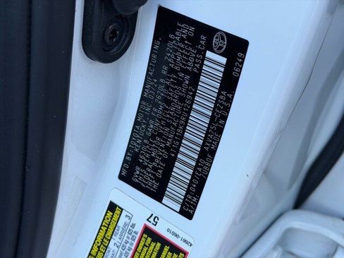 Used 2024 Toyota Camry SE w/ Cold Weather Package image 23