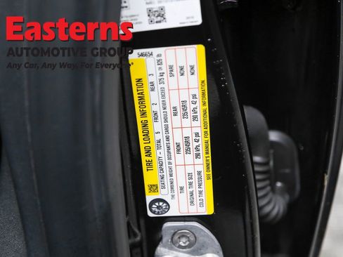 Used 2023 Tesla Model 3 Standard Range image 32