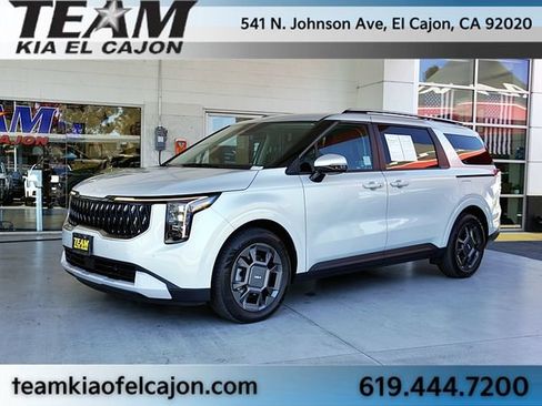 Certified 2026 Kia Carnival EX FWD image 5