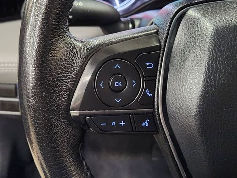 Used 2021 Toyota Avalon XLE w/ Moonroof Package image 47