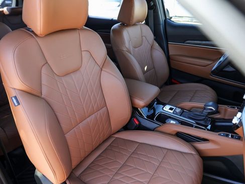 Used 2025 Kia Telluride EX X-Line image 35