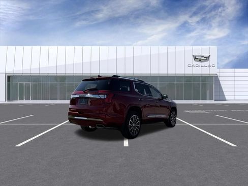 Used 2021 GMC Acadia Denali w/ Denali Technology Package FWD image 3