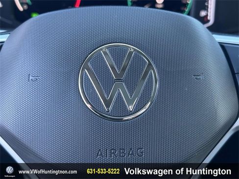 Certified 2025 Volkswagen Taos SEL w/ Taos Adventure Package (SXB) image 25