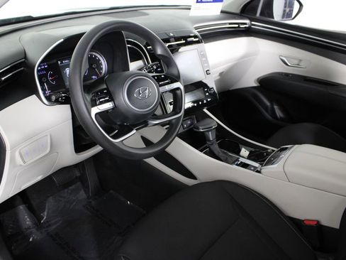 Certified 2024 Hyundai Tucson SEL image 18