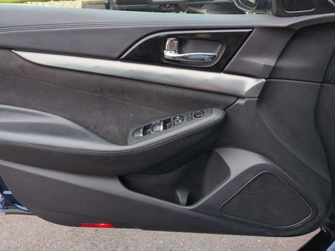 Used 2016 Nissan Maxima SR w/ Midnight Edition FWD image 24