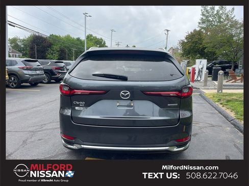 Used 2024 MAZDA CX-90 Plug-In Hybrid w/ Premium Pkg AWD/4WD image 4