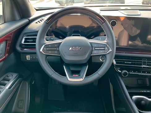 New 2026 Chevrolet Traverse Z71 w/ Enhanced Driving Package image 13