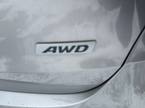 Used 2017 Hyundai Santa Fe SE image 12