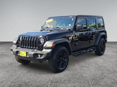 Used 2022 Jeep Wrangler Unlimited Sport AWD/4WD image 4