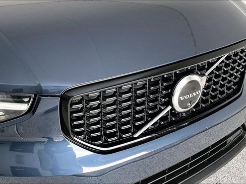 New 2026 Volvo XC40 B5 Ultra w/ Protection Package Premier AWD/4WD image 28