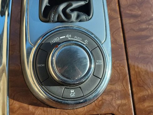 Used 2018 INFINITI QX80 4WD w/ Driver Assistance Package image 31