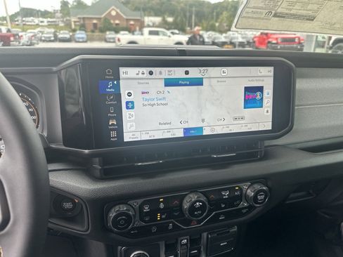 New 2024 Jeep Wrangler Unlimited Sport image 34