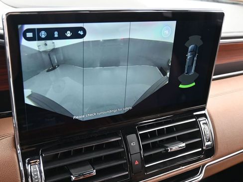 Used 2023 Lincoln Navigator L Reserve w/ Monochromatic Package image 26