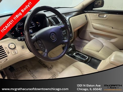 Used 2008 Cadillac DTS Base image 15