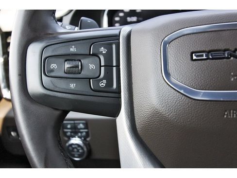 Used 2025 GMC Sierra 1500 Denali w/ Denali Reserve Package AWD/4WD image 18
