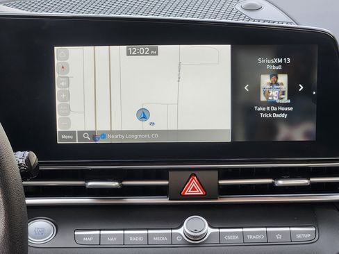 Certified 2024 Hyundai Elantra SEL image 25