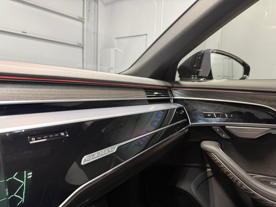 Used 2022 Audi A8 L 3.0T AWD/4WD image 30