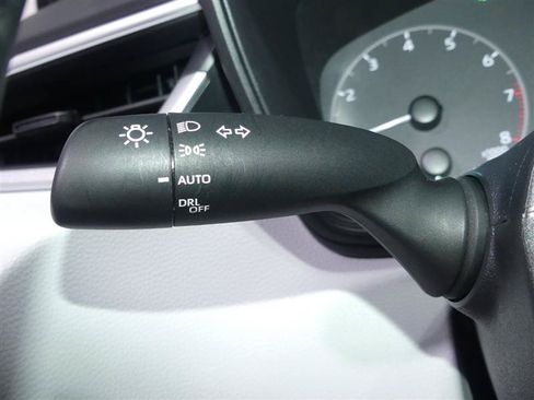 Used 2024 Toyota Corolla SE FWD image 33