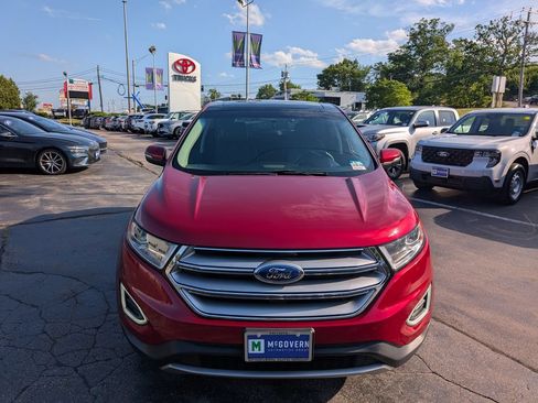 Used 2018 Ford Edge Titanium w/ Cold Weather Package AWD/4WD image 11