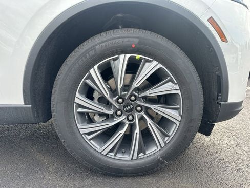 New 2026 Lincoln Aviator AWD image 9